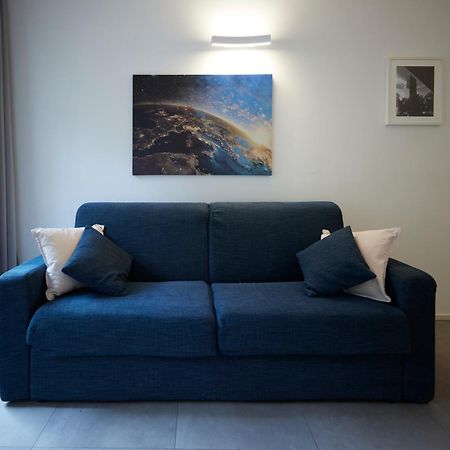 Cozy Meravigli Apartment - Pleasant Walk Between Duomo And Castello Mediolan Zewnętrze zdjęcie